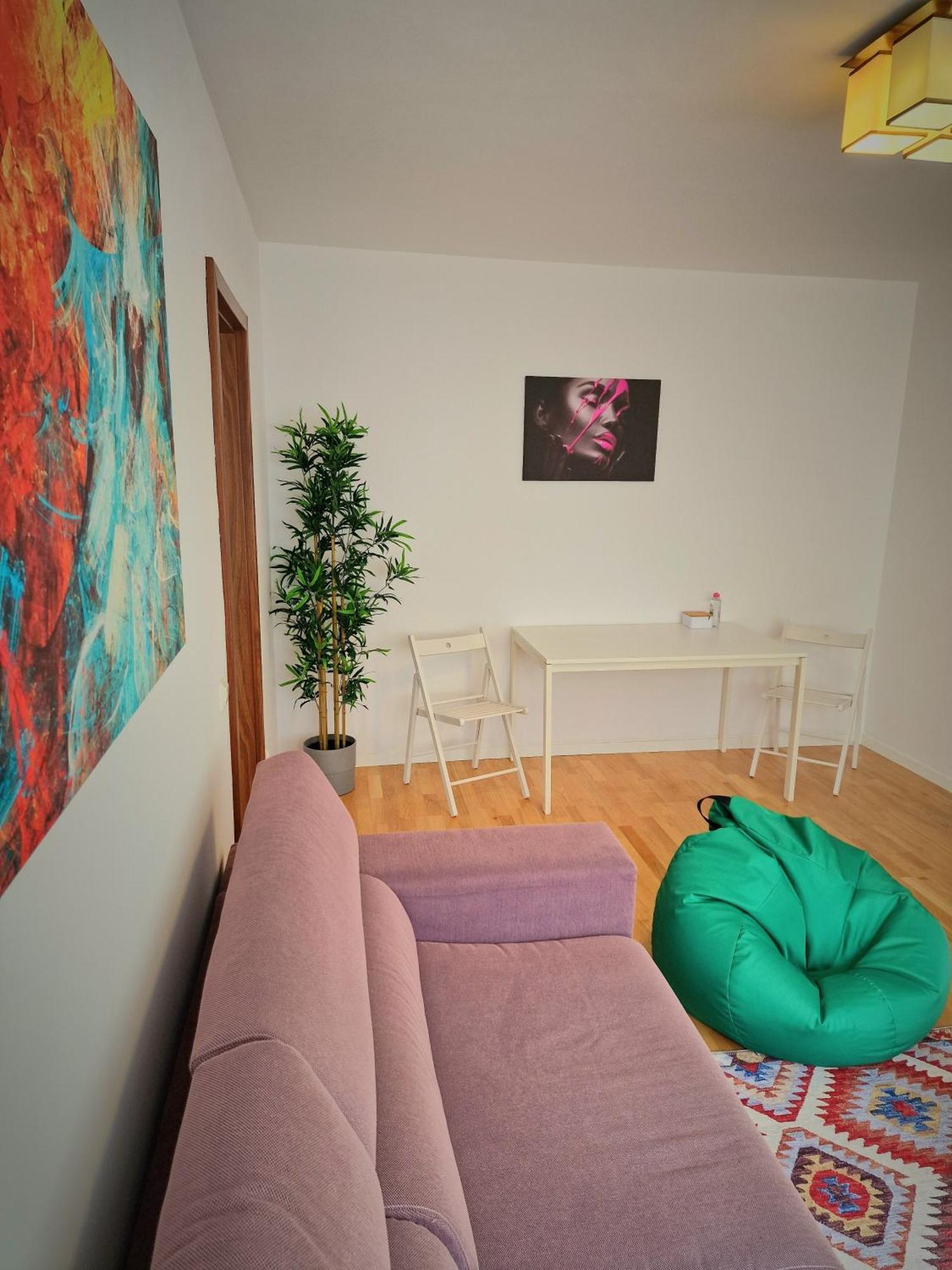 Old Town Central Oasis - Secured Parking Nearby - Self Check In - Metro Station At 1Min Boekarest Buitenkant foto